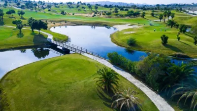 Chalet en venta en Vistabella Golf, Orihuela Pedanías (Orihuela) de 469.900 €