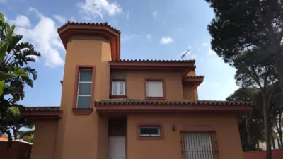 Chalet on Calle Estribor photo 2