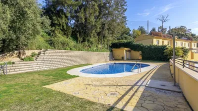 Semi-detached house on Calle Jabea photo 14