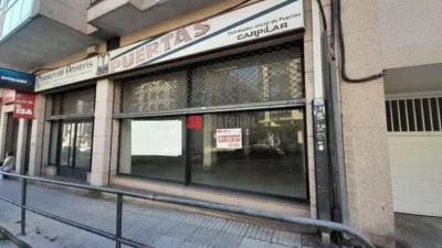 Local comercial en venta en Avenida Rosalía de Castro, cerca de Calle del Xeixo - Vista 3
