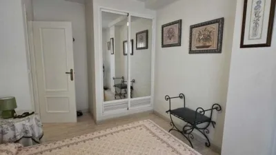 Apartment on Calle del Nueve de Octubre photo 12