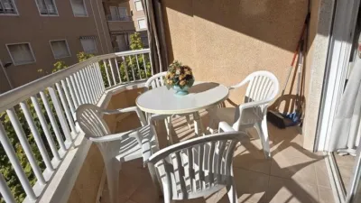 Apartment on Calle del Nueve de Octubre photo 2