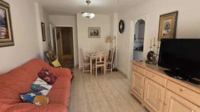 Apartment on Calle del Nueve de Octubre photo 4