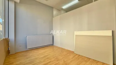 Local comercial en venta en Calle de Raimundo Lanas, Griselas-Gardachales (Tudela) de 220.000 €