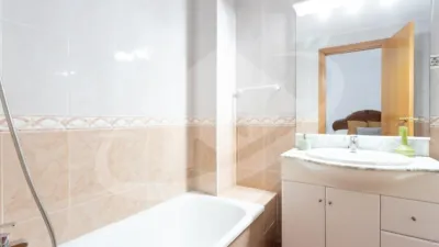 Piso en venta en Carrer de Tetuan, cerca de Carretera de Barcelona, Eixample-Sant Oleguer (Sabadell) de 280.000 €