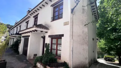 Terraced house on Molino Street photo 52