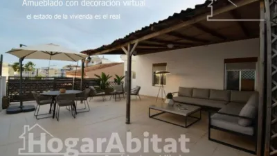 Top-floor apartment in Carrer de les Neus photo 2