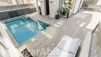 Chalet en calle Ciudad de Barcelona photo 2