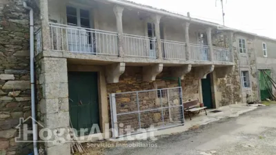 Chalet en venta en Monfero, Monfero de 110.000 €