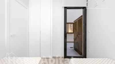 Flat on Calle de Ramón Gallud photo 21