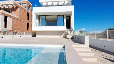 Chalet on Calle del Mandariner photo 11