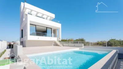 Chalet on Calle del Mandariner photo 13