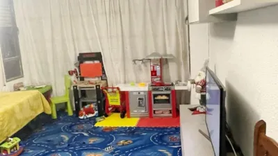 Casa en venta en Calle de Amunt, cerca de Carrer Santa Bárbara, Vilanova d'Alcolea de 75.000 €