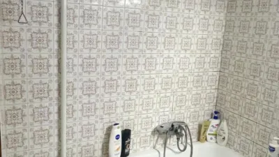 Casa en venta en Calle de Amunt, cerca de Carrer Santa Bárbara, Vilanova d'Alcolea de 75.000 €