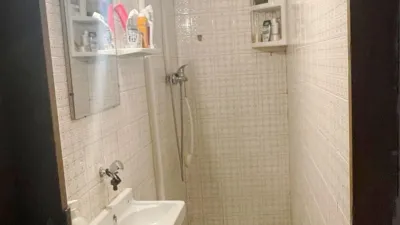 Casa en venta en Calle de Amunt, cerca de Carrer Santa Bárbara, Vilanova d'Alcolea de 75.000 €