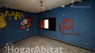 House on Aragol Street photo 26