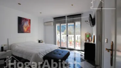 Terraced House in Carrer de Gandia photo 11