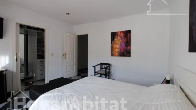Terraced House in Carrer de Gandia photo 14