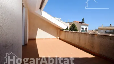 Terraced house on Carrer de Vicente Andrés Estellés photo 3