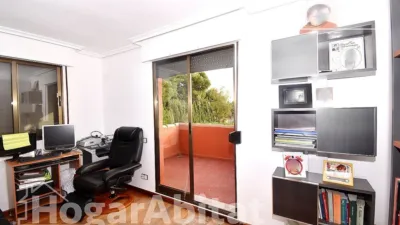 Chalet en venta en Calle Enmig, Borriol de 245.000 €