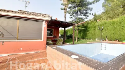Chalet en venta en Calle Enmig, Borriol de 245.000 €