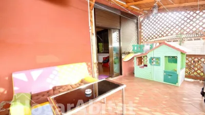 Chalet en venta en Calle Enmig, Borriol de 245.000 €