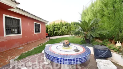 Chalet en venta en Calle Enmig, Borriol de 245.000 €