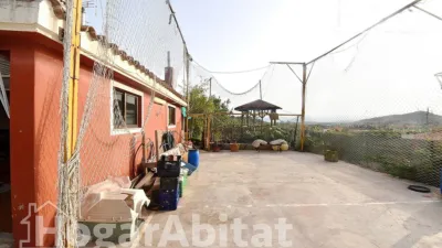 Chalet en venta en Calle Enmig, Borriol de 245.000 €