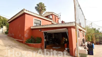 Chalet en venta en Calle Enmig, Borriol de 245.000 €
