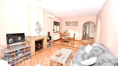 Chalet en venta en Calle Enmig, Borriol de 245.000 €