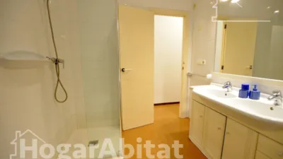 Flat on Rafael Altamira Street photo 33