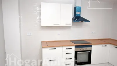 Piso en venta en Carrer de Pasqual Ferrer, cerca de Carrer de Manuel de Falla, Algemesí de 120.000 €