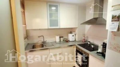 Apartment on Ramón Gallud Street photo 8