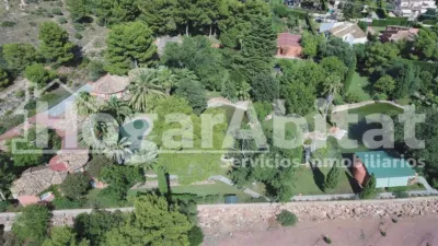 Chalet on Ronda del Puig de Santa María photo 17