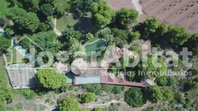 Chalet on Ronda del Puig de Santa María photo 5