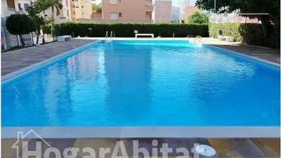 Apartment on Carrer de Legazpi photo 2