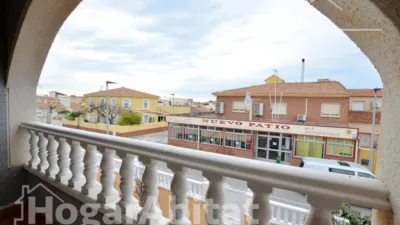 Terraced house on Calle de Amadeo Valls photo 6