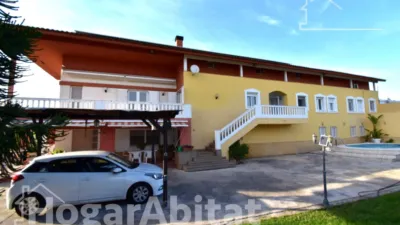 Chalet on Carrer de Hort de la Boscà photo 2
