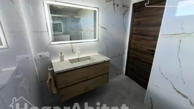 Top-floor flat in Carrer Santa Maria Mazzarello photo 18