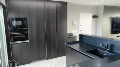 Top-floor flat in Carrer Santa Maria Mazzarello photo 3