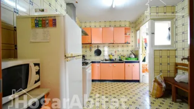 Flat on Calle del Alcalde Francisco Llorca photo 11