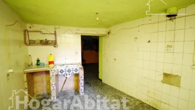 House on Aragol Street photo 21
