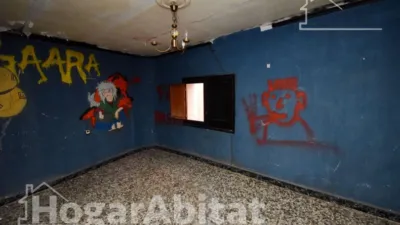 House on Aragol Street photo 26