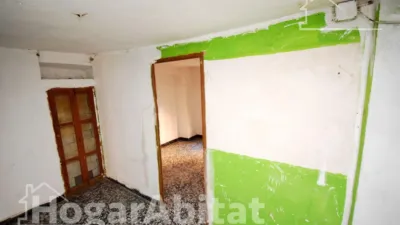 House on Aragol Street photo 33