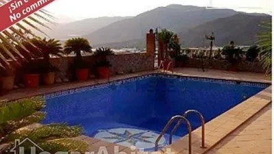 Chalet on Calle del Cerrillo Pago photo 3