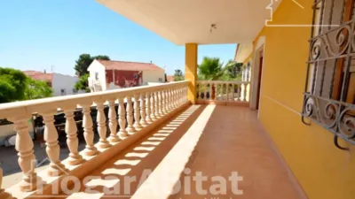 Chalet on Carrer Turquesa photo 6