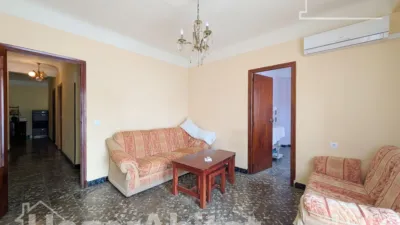 Apartment on Avenida del Maestro Alonso photo 2