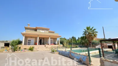 Chalet on Avenida de los Árboles photo 3