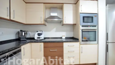 Flat on Calle Escriptor Josep Monleon photo 12