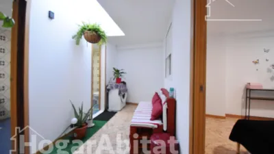 Flat on Ferrocarril d'Alcoi Street photo 35
